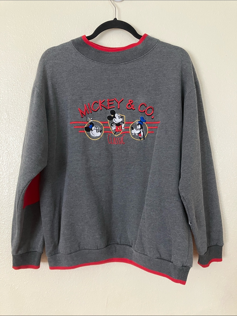 VTG Disney Mickey & Co. Embroidered Crewneck Sweatshirt, L